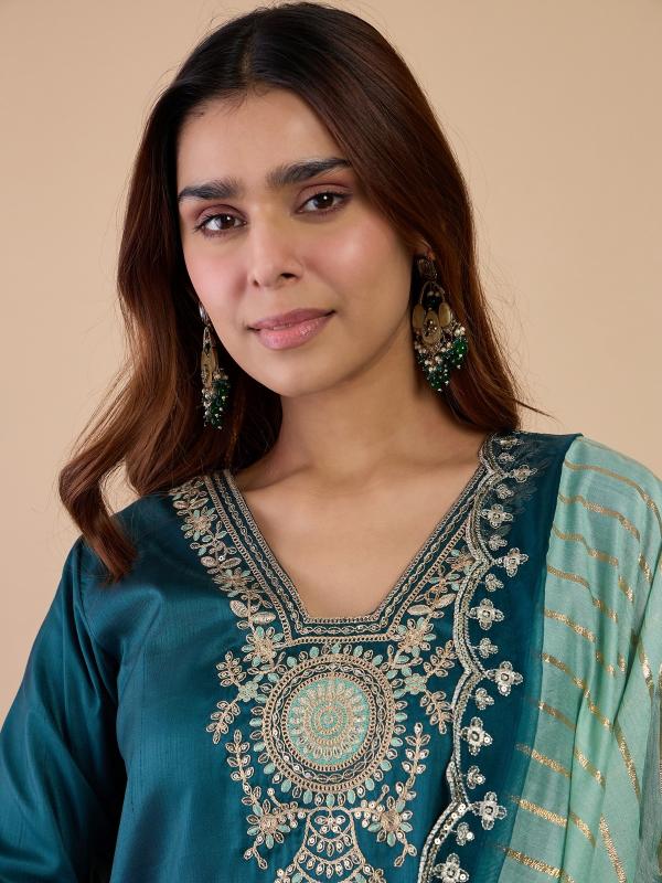 VP 9839 T Women’s Floral Embroidery Silk Straight Kurta Pant with Chanderi Dupatta 3pc Set